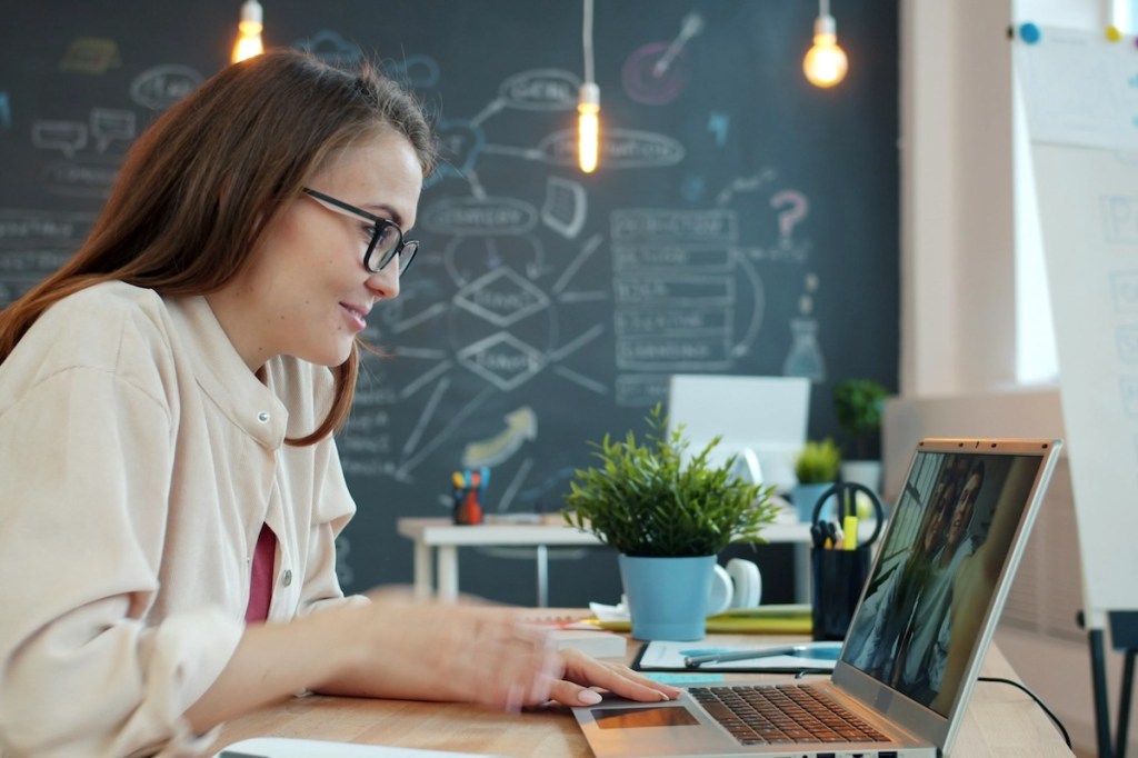 woman-working-on-a-laptop-in-a-modern-office