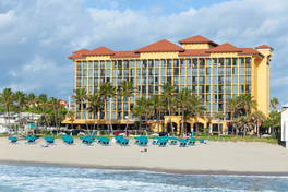 exterior-day-view-wyndham-deerfield-beach-florida-resort (1)