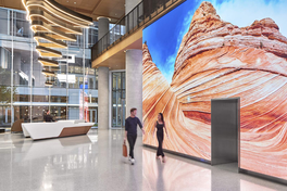 image-of-the-lobby-of-the-marriott-headquarters-in-bethesda-maryland-designed-by-gensler (1)